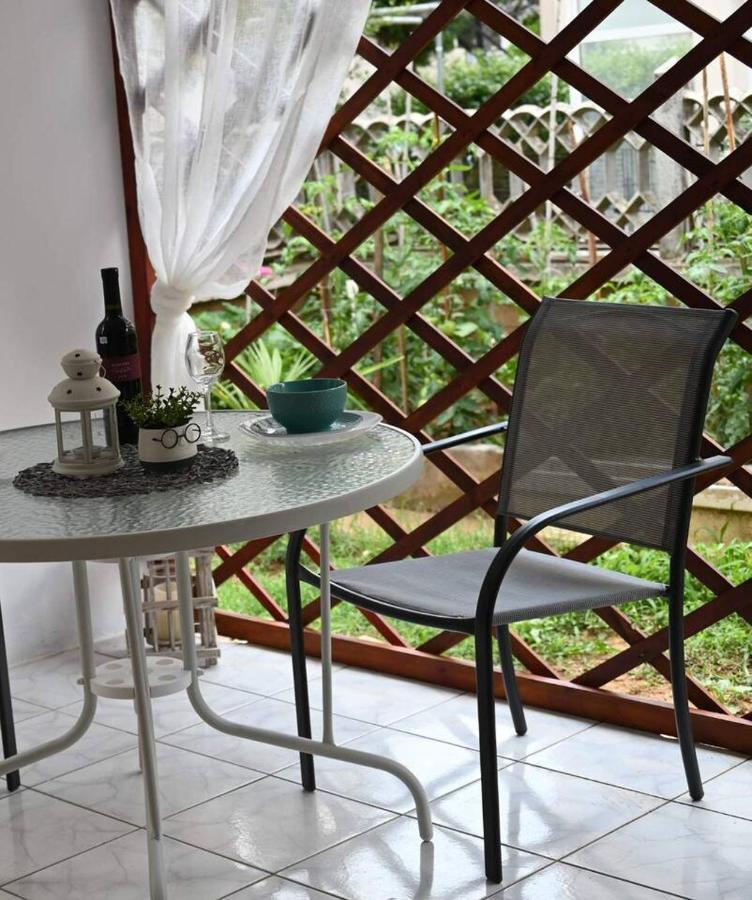 Home Sweet Home Apartment อเล็กซานโดรโพลิส ภายนอก รูปภาพ